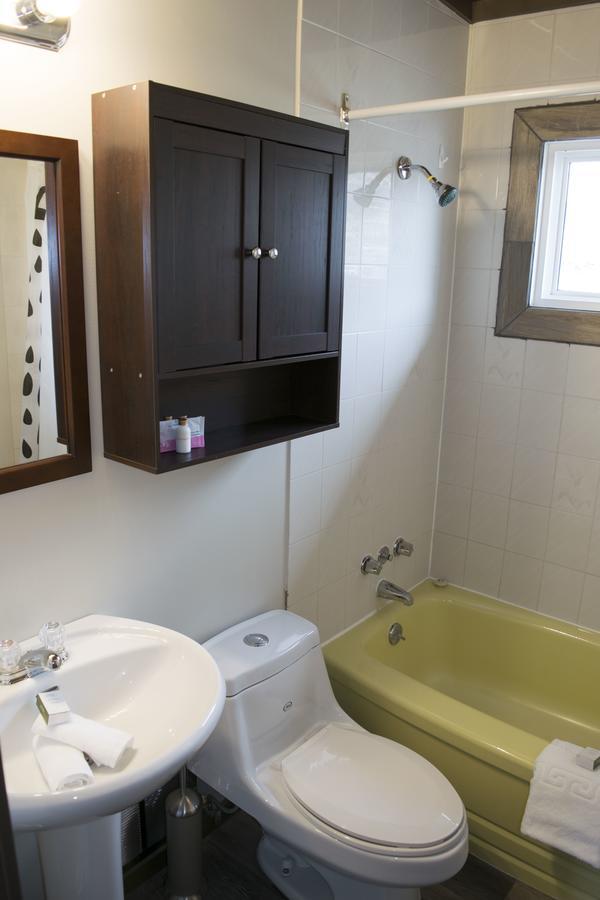Yamnuska Suites Canmore Ngoại thất bức ảnh